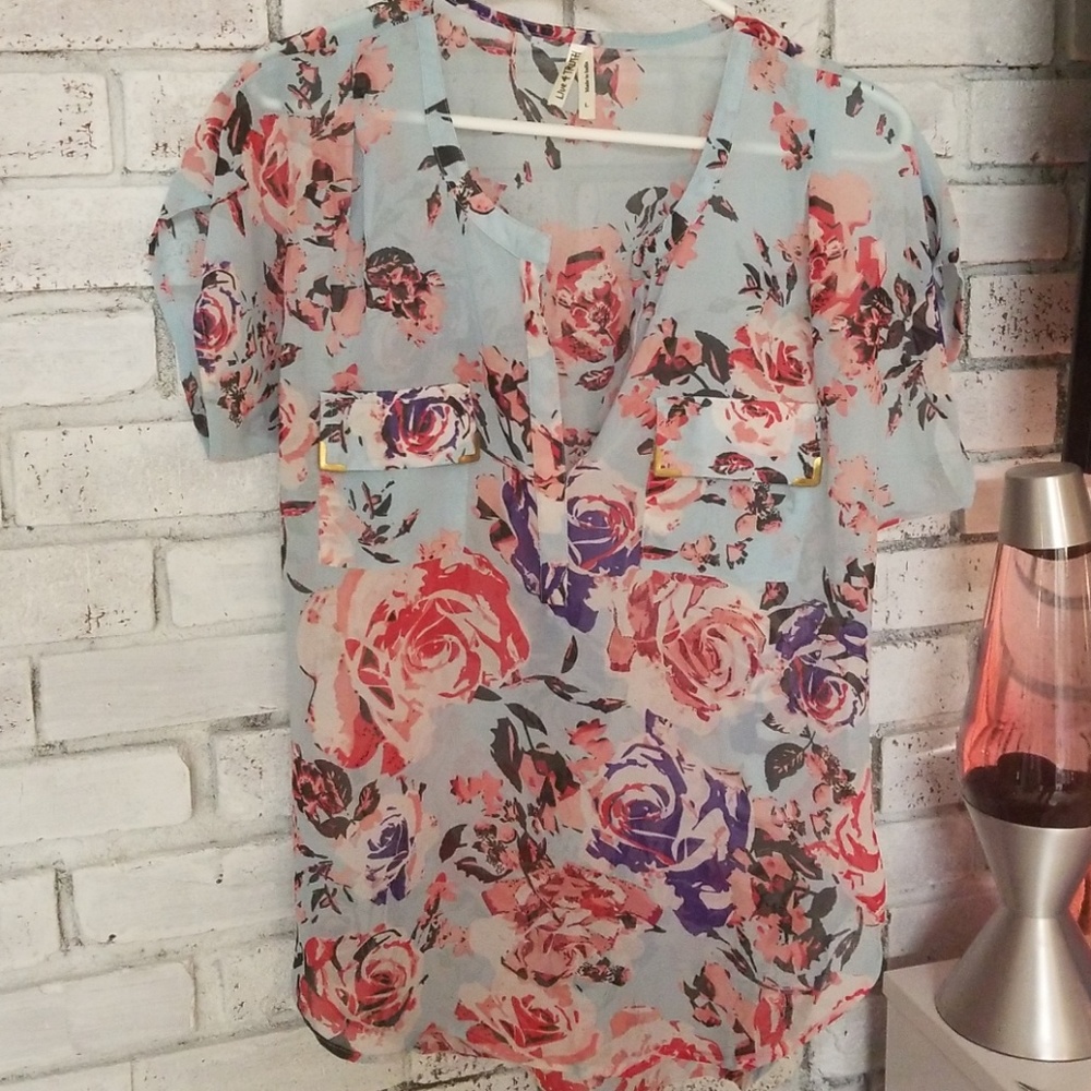 Floral short sleeved blouse